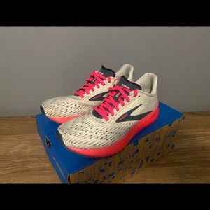 Women’s Brooks Hyperion Tempo